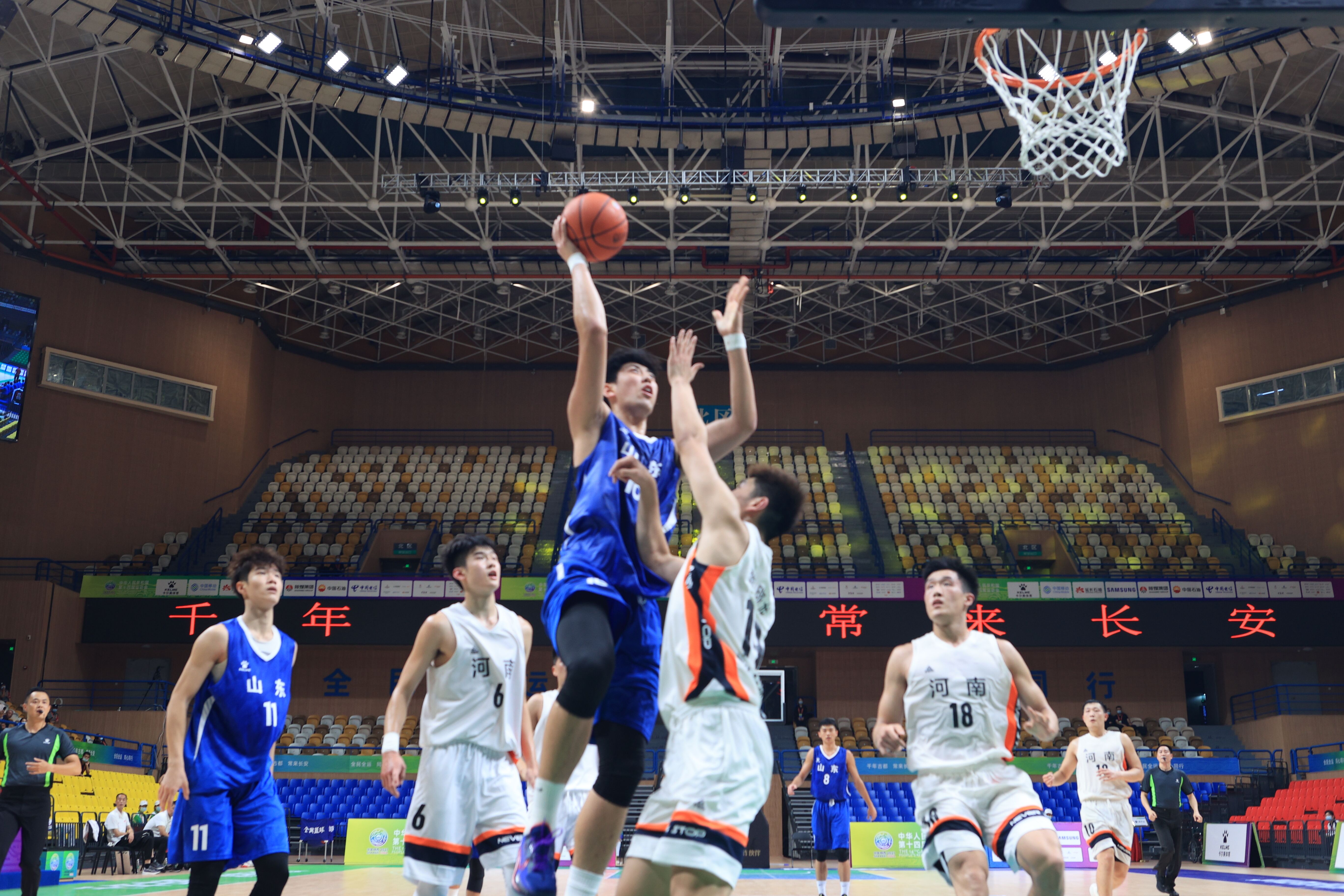 同样吸睛 同样吸睛